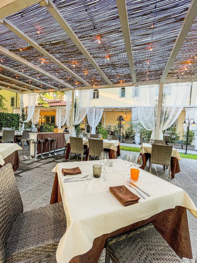 Hotel Hambros - Il Parco In Villa Banchieri Lucca Kültér fotó